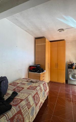 Casa à venda com 240m², 2 quartos e 2 vagas