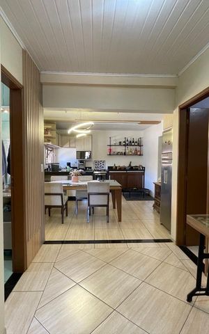 Casa à venda com 240m², 2 quartos e 2 vagas