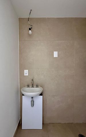 Studio para alugar com 19m², 1 quarto e sem vaga Studio para alugar com 19m², 1 quarto e sem vagaBanheiro
