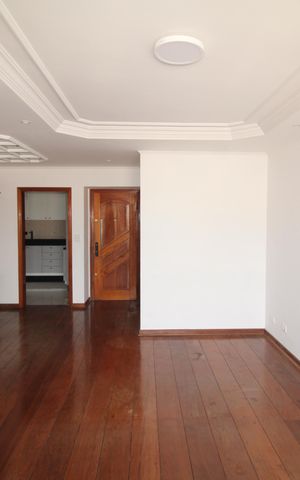 Apartamento à venda com 90m², 3 quartos e 2 vagasSala