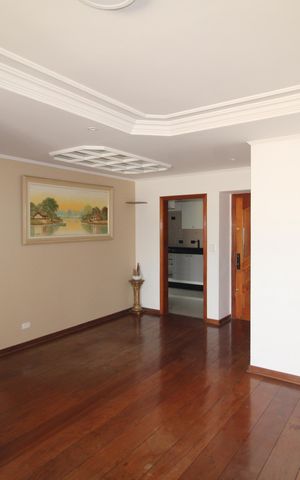 Apartamento à venda com 90m², 3 quartos e 2 vagasSala
