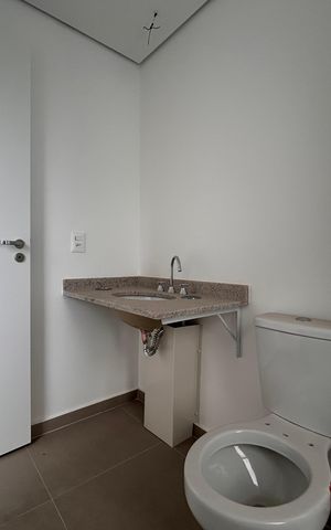 Apartamento à venda com 69m², 2 quartos e 1 vaga Apartamento à venda com 69m², 2 quartos e 1 vagaBanheiro da Suíte 1