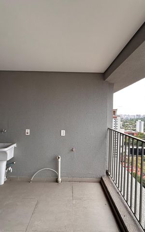Apartamento à venda com 69m², 2 quartos e 1 vaga Apartamento à venda com 69m², 2 quartos e 1 vagaVaranda e área de serviço