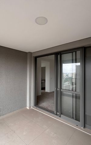 Apartamento à venda com 67m², 2 quartos e 1 vaga Apartamento à venda com 67m², 2 quartos e 1 vagaVaranda e área de serviço