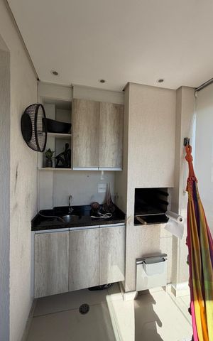 Apartamento à venda com 57m², 2 quartos e 2 vagas Apartamento à venda com 57m², 2 quartos e 2 vagasVaranda