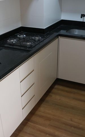Apartamento à venda com 38m², 2 quartos e sem vagaCozinha e Área de Serviço