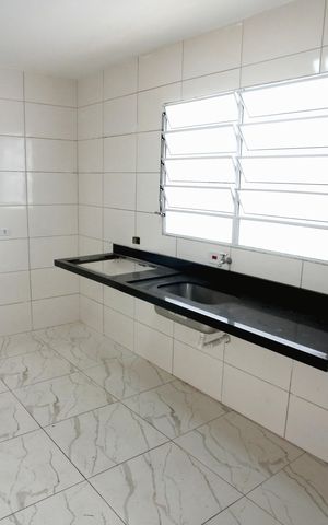 Casa à venda com 140m², 2 quartos e 3 vagas Casa à venda com 140m², 2 quartos e 3 vagasCozinha