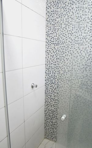 Casa à venda com 140m², 2 quartos e 3 vagas Casa à venda com 140m², 2 quartos e 3 vagasBanheiro