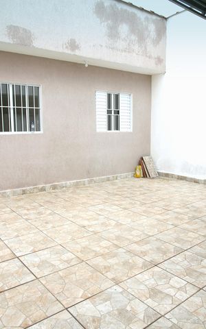 Casa à venda com 140m², 2 quartos e 3 vagas Casa à venda com 140m², 2 quartos e 3 vagasGaragem