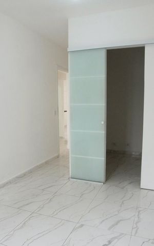 Casa à venda com 140m², 2 quartos e 3 vagas Casa à venda com 140m², 2 quartos e 3 vagasQuarto