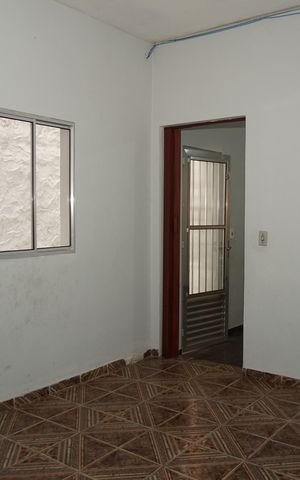 Casa para alugar com 120m², 2 quartos e 1 vagaÁrea de serviço