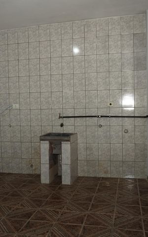Casa para alugar com 120m², 2 quartos e 1 vagaÁrea de serviço
