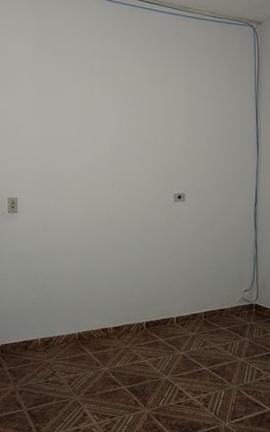 Casa para alugar com 120m², 2 quartos e 1 vagaÁrea de serviço