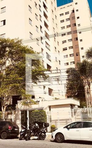 Apartamento para alugar com 68m², 3 quartos e 1 vaga Apartamento para alugar com 68m², 3 quartos e 1 vagaFachada