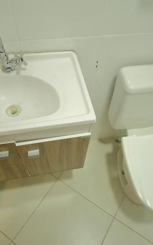 Apartamento à venda com 48m², 2 quartos e 1 vagaBanheiro 