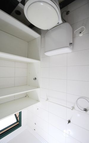 Apartamento à venda com 74m², 2 quartos e 2 vagasBanheiro de serviço