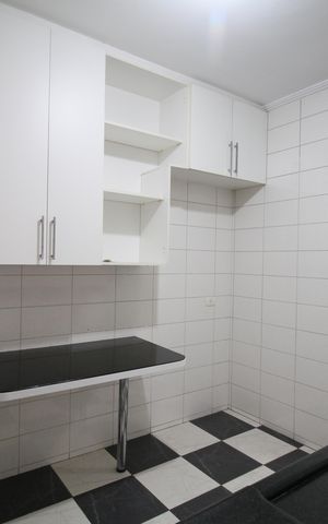 Apartamento à venda com 74m², 2 quartos e 2 vagasCozinha