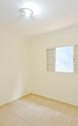 Casa para alugar com 250m², 2 quartos e 2 vagasQuarto 1
