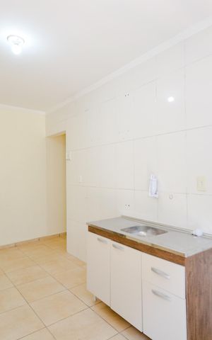 Casa para alugar com 250m², 2 quartos e 2 vagasCozinha