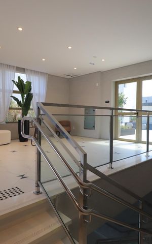 Apartamento à venda com 105m², 2 quartos e 2 vagasHall social