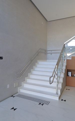 Apartamento à venda com 105m², 2 quartos e 2 vagasHall social