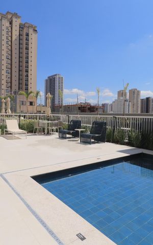 Apartamento à venda com 105m², 2 quartos e 2 vagasÁrea comum - Piscina