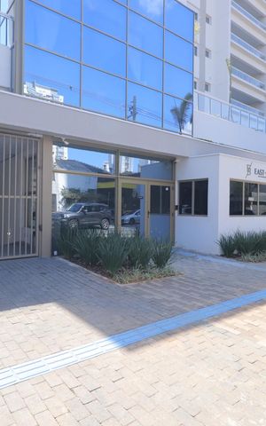 Apartamento à venda com 105m², 2 quartos e 2 vagasFachada
