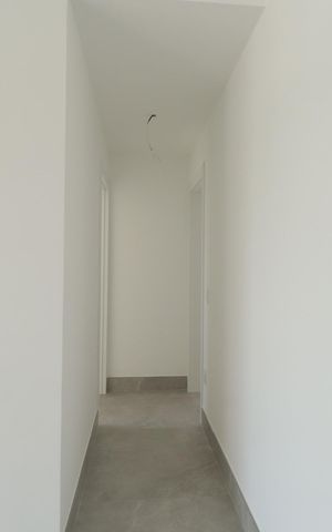 Apartamento à venda com 105m², 2 quartos e 2 vagasCorredor