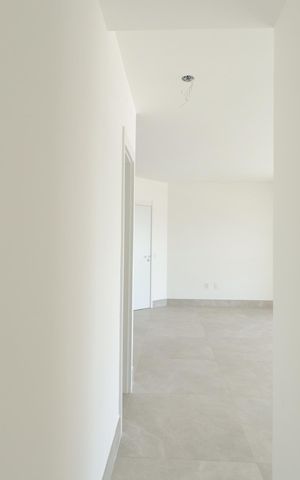 Apartamento à venda com 105m², 2 quartos e 2 vagasCorredor