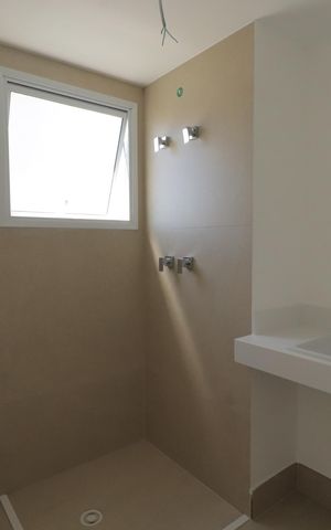 Apartamento à venda com 105m², 2 quartos e 2 vagasBanheiro da Suíte 1