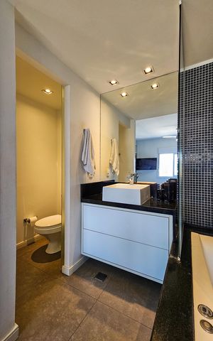 Apartamento à venda com 64m², 2 quartos e 1 vaga Apartamento à venda com 64m², 2 quartos e 1 vagaBanheiro suíte