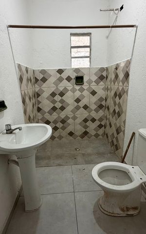 Casa para alugar com 55m², 1 quarto e sem vagaBanheiro 1