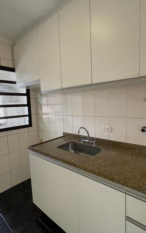 Apartamento para alugar com 84m², 2 quartos e 2 vagas Apartamento para alugar com 84m², 2 quartos e 2 vagasCozinha