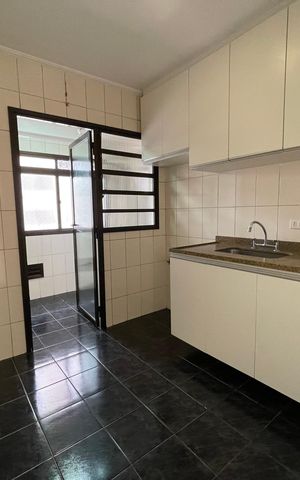 Apartamento para alugar com 84m², 2 quartos e 2 vagas Apartamento para alugar com 84m², 2 quartos e 2 vagasCozinha