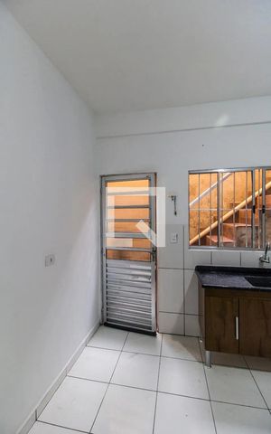 Casa para alugar com 62m², 2 quartos e sem vaga Casa para alugar com 62m², 2 quartos e sem vagaCozinha