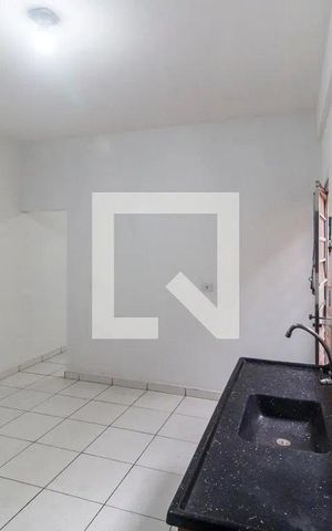 Casa para alugar com 62m², 2 quartos e sem vaga Casa para alugar com 62m², 2 quartos e sem vagaCozinha