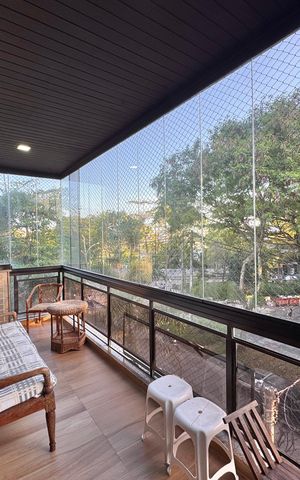 Apartamento à venda com 148m², 3 quartos e 2 vagasVaranda