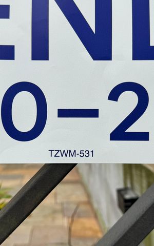 Casa à venda com 57m², 2 quartos e 1 vaga Casa à venda com 57m², 2 quartos e 1 vagaTZWM-531
