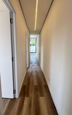 Casa à venda com 84m², 3 quartos e 2 vagas