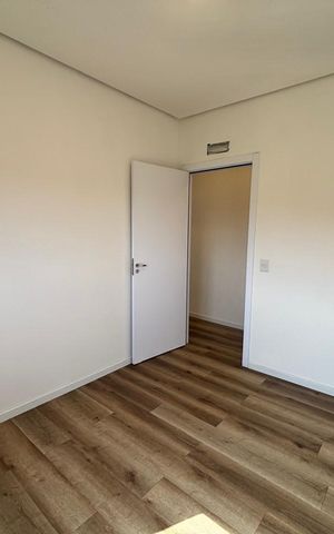 Casa à venda com 84m², 3 quartos e 2 vagas