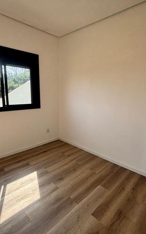 Casa à venda com 84m², 3 quartos e 2 vagas