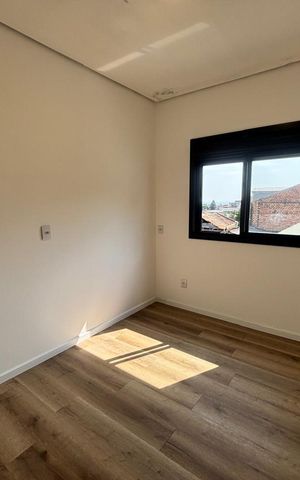 Casa à venda com 84m², 3 quartos e 2 vagas