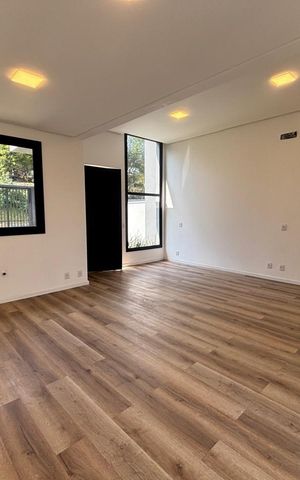 Casa à venda com 84m², 3 quartos e 2 vagas