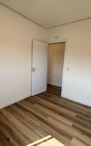 Casa à venda com 84m², 3 quartos e 2 vagas