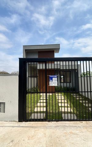 Casa à venda com 84m², 3 quartos e 2 vagas Casa à venda com 84m², 3 quartos e 2 vagasPlaca instalada em 26/08/2026 com o código NNYG-134