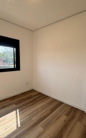 Casa à venda com 84m², 3 quartos e 2 vagas