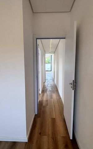 Casa à venda com 84m², 3 quartos e 2 vagas