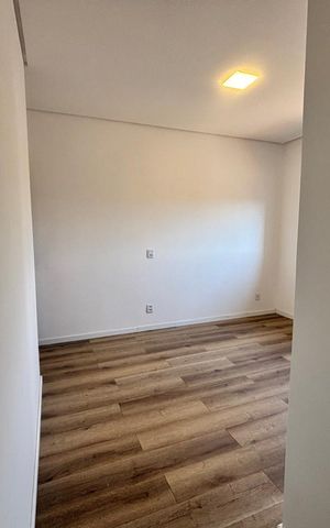 Casa à venda com 84m², 3 quartos e 2 vagas