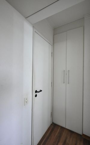 Apartamento à venda com 61m², 2 quartos e 2 vagasArmário da Suíte 