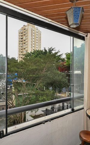Apartamento à venda com 61m², 2 quartos e 2 vagasVaranda